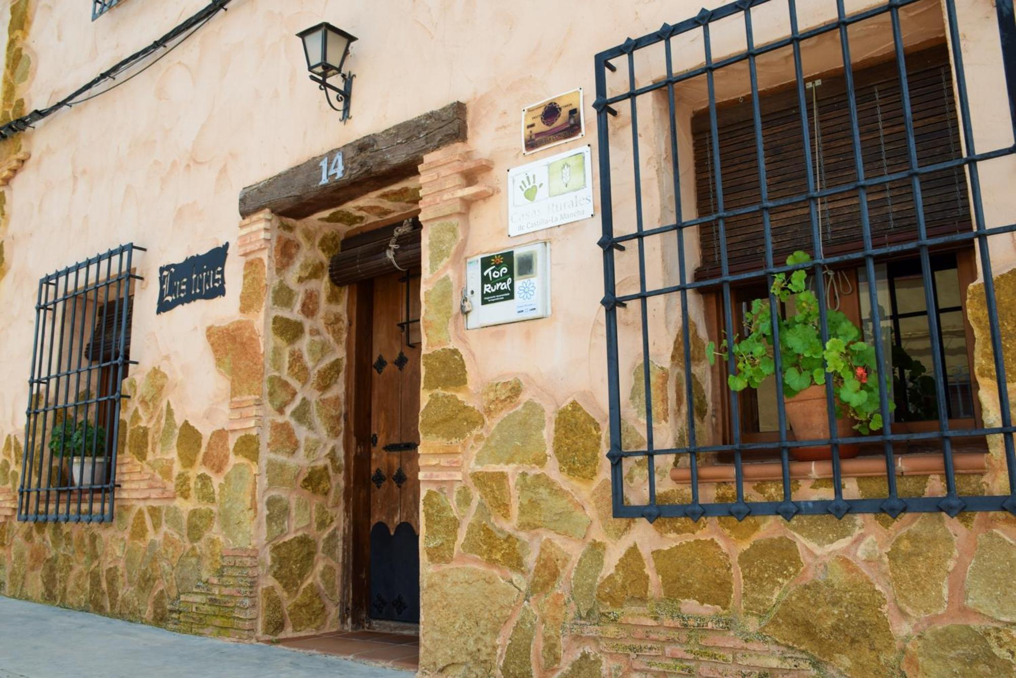Casa Rural Las Tejas El Picazo Luaran gambar