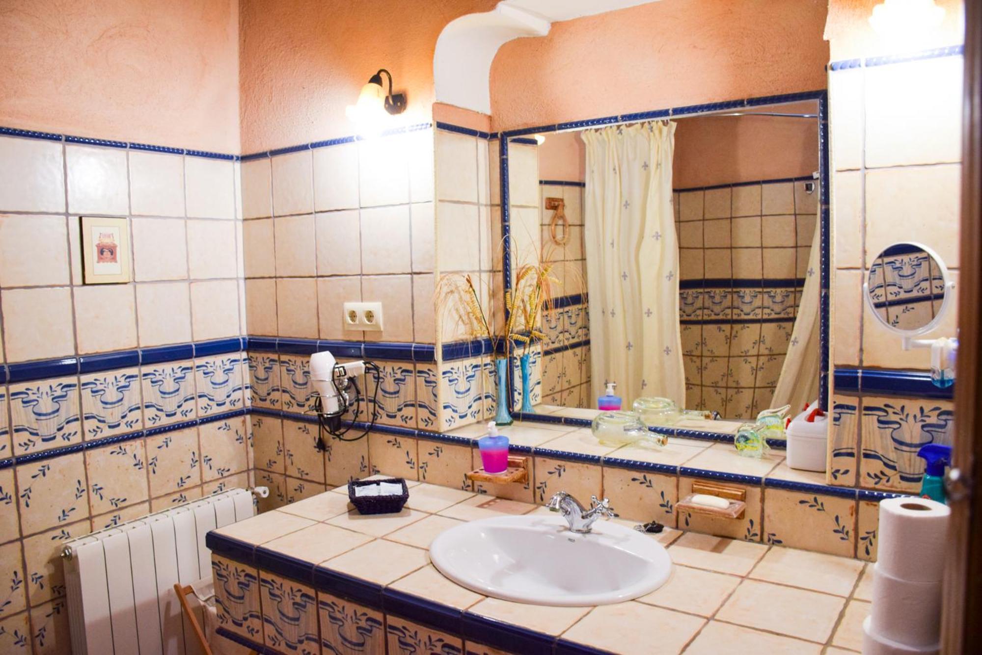 Casa Rural Las Tejas El Picazo Luaran gambar